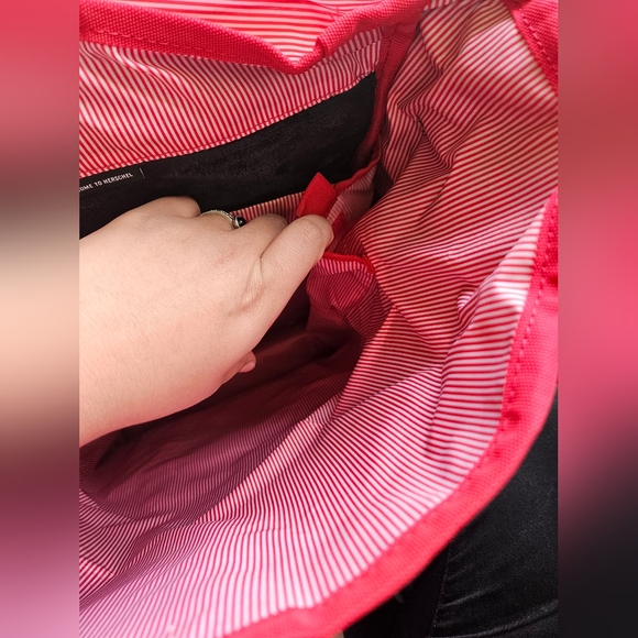 Herschel Little America™ Backpack - 30L Black/Tan - Picture 14 of 16